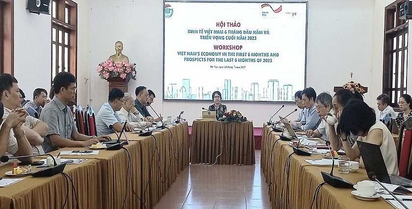 CIEM: Cập nhật 3 kịch bản tăng trưởng cho cả năm 2023