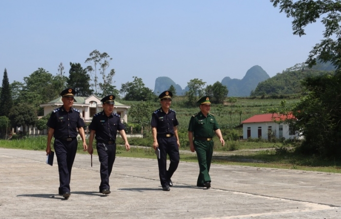 Hải quan tăng cường phòng chống mua bán người