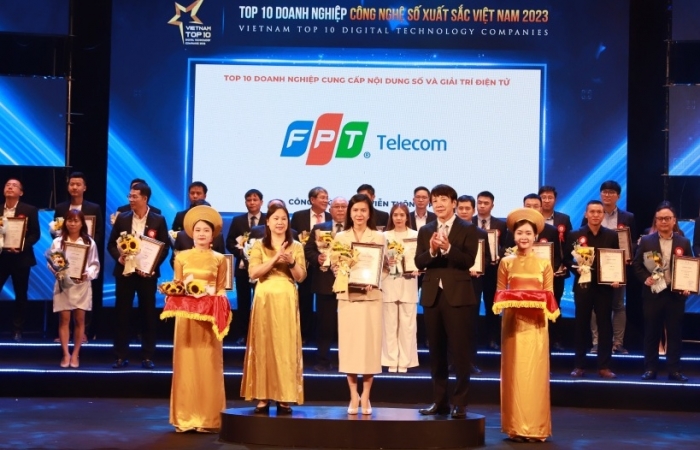 FPT Telecom đạt top 10 doanh nghiệp công nghệ số xuất sắc Việt Nam 2023