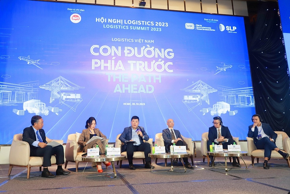 Khắc phục 4 hạn chế, tạo cơ hội phát triển dịch vụ logistics