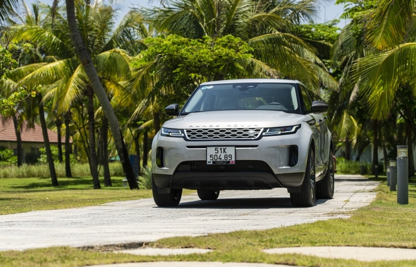 Land Rover Việt Nam hợp tác với Vietcombank hỗ trợ khách hàng mua xe