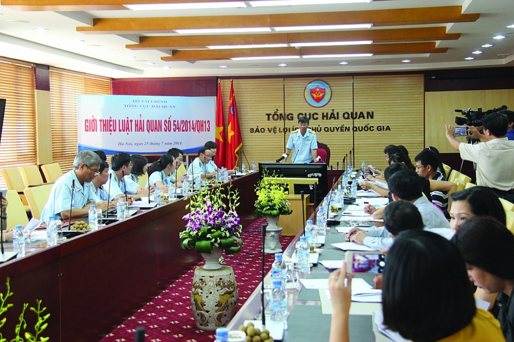 Luật Hải quan 2014: Hành trình hơn 8 năm đi vào cuộc sống - Bài 1: Tạo thuận lợi cho hoạt động xuất nhập khẩu, xuất nhập cảnh