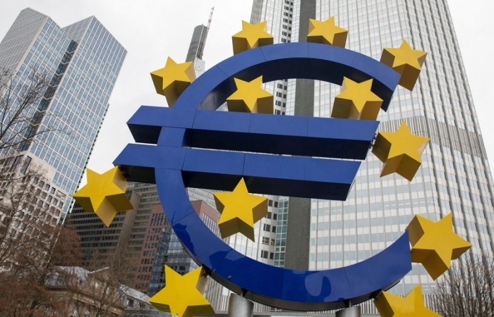 Kinh tế sụt giảm, Eurozone đối mặt với nguy cơ suy thoái ngày càng cao