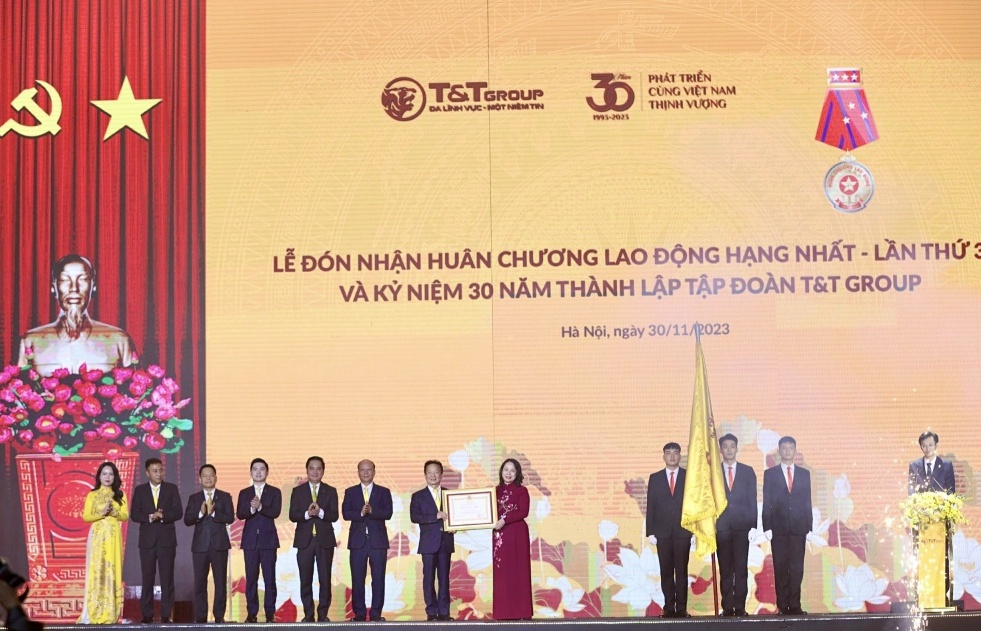 T&T Group đón nhận Huân chương Lao động hạng Nhất lần thứ 3