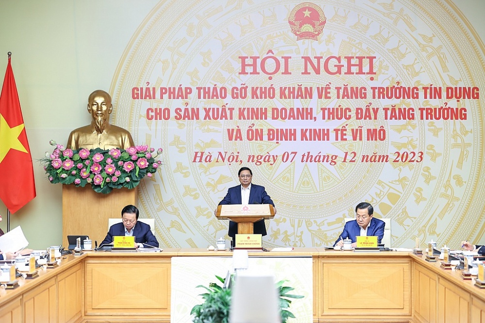 Thủ tướng Phạm Minh Chính chỉ đạo hàng loạt giải pháp quyết liệt, đồng bộ, trong đó có nhiều giải pháp mới để tháo gỡ khó khăn về tăng trưởng tín dụng. Ảnh: VGP