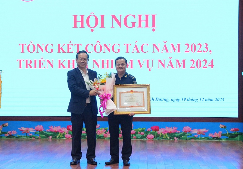 Hải quan Bình Dương: Phấn đấu năm 2024 thu ngân sách đạt 16.800 tỷ đồng