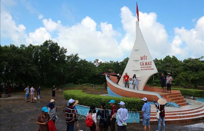 Du xuân trên đất "chín Rồng"