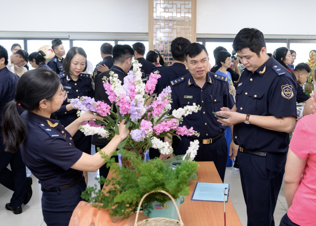 Công đoàn Hải quan TPHCM tổ chức nhiều hoạt động ý nghĩa chào mừng ngày Quốc tế Phụ nữ