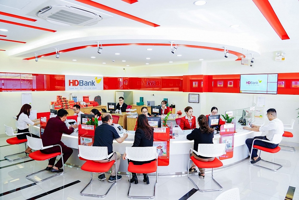 HDBank chia cổ tức 25% bằng tiền và cổ phiếu, tiên phong triển khai chiến lược phát triển bền vững