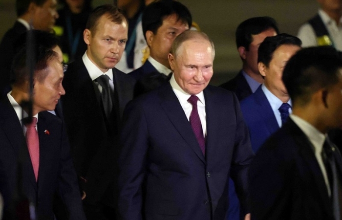 Tổng thống Vladimir Putin bắt đầu chuyến thăm cấp Nhà nước tới Việt Nam