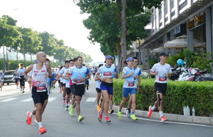 Hơn 1.600 người tham gia giải chạy bộ SNP – Run As One 2024