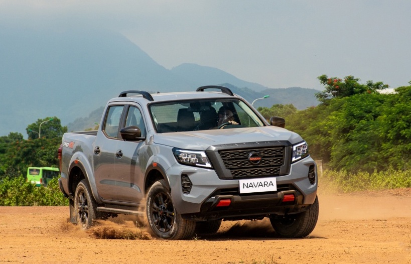 Nissan Navara phiên bản mới có giá từ 685 triệu đồng