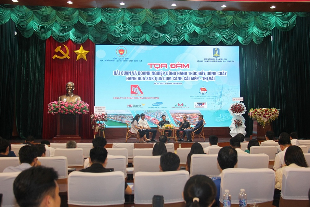 Toàn cảnh tọa đàm. Ảnh: Châu Long