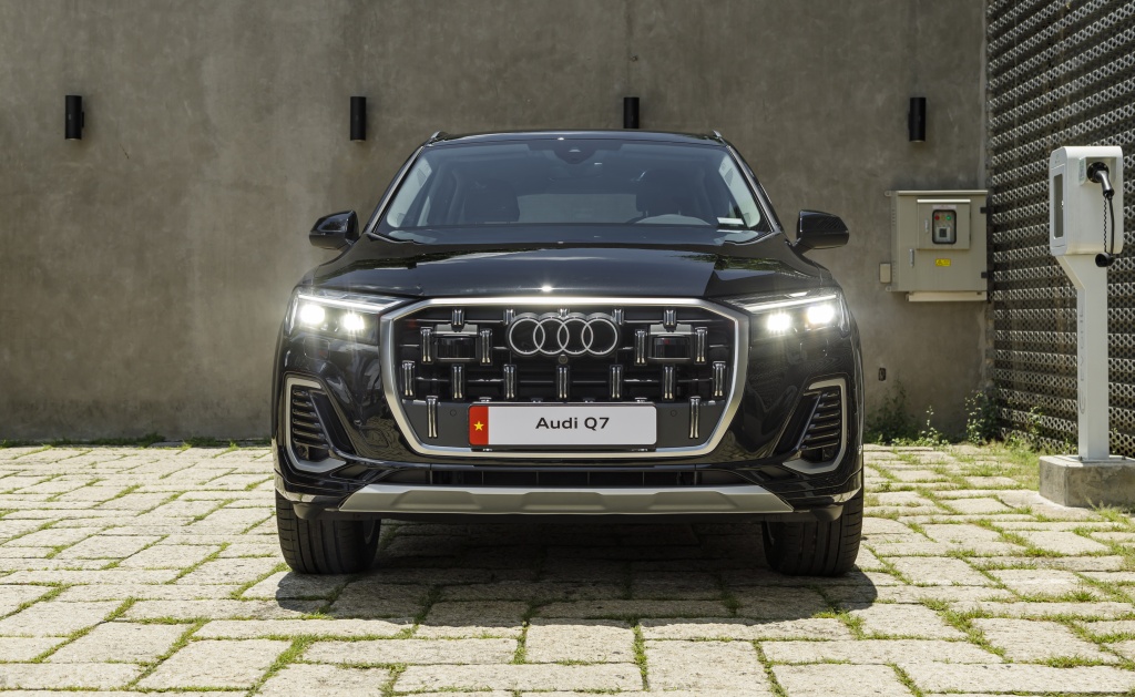 Audi Q7 và Q8 chốt giá 3,59 tỷ đồng và 4,2 tỷ đồng