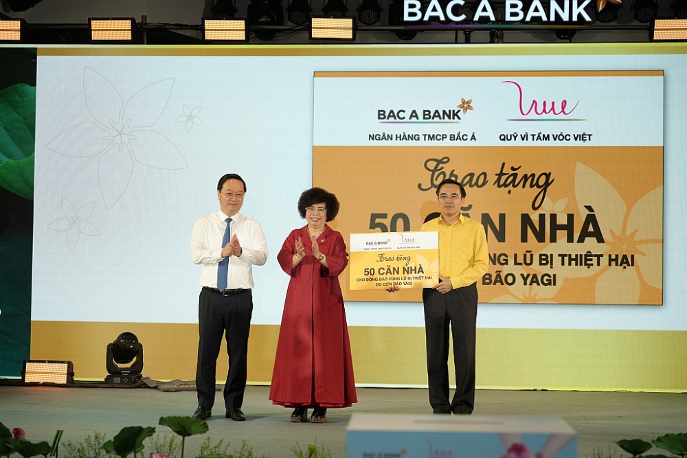 BAC A BANK: 30 năm giữ tâm sáng, vững chãi vươn tầm