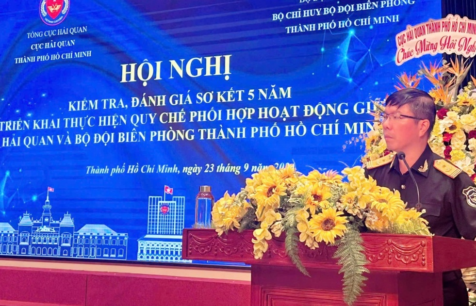 Hải quan- Biên phòng TPHCM kiểm soát buôn lậu qua cảng biển