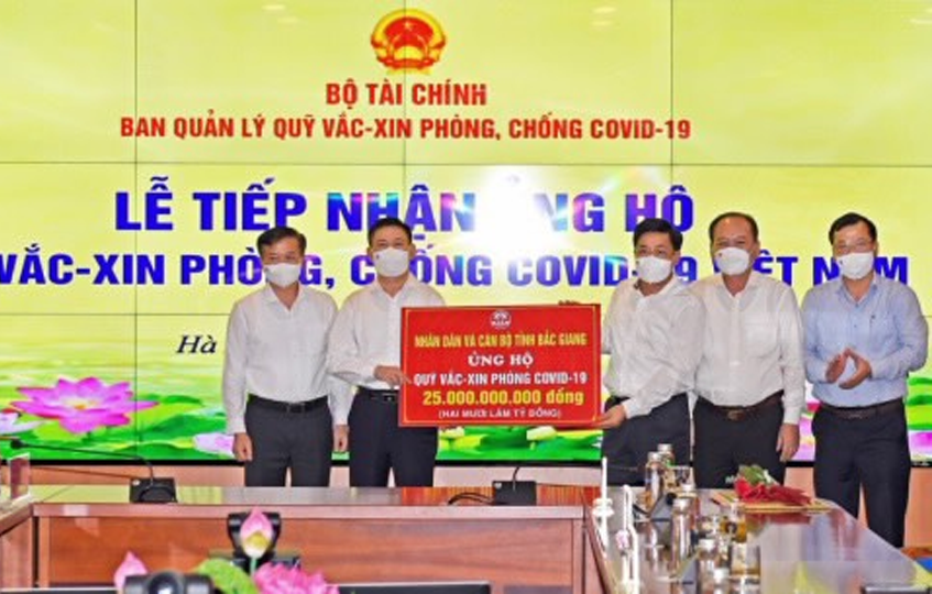 MEGASTORY: Cuộc gọi trong đêm và sứ mệnh đặc biệt của Quỹ vắc xin phòng chống Covid-19