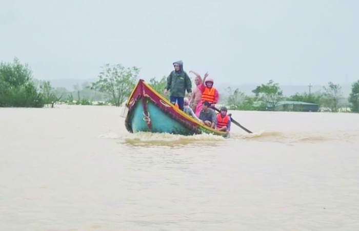 Những hiệp sĩ trong lũ dữ