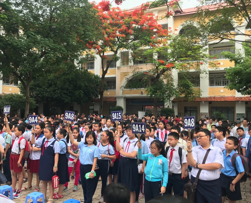 tp ho chi minh phu huynh hoc sinh tang toc cuoc dua dau cap