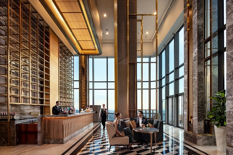 khai truong khach san vinpearl luxury va dai quan sat landmark 81 skyview cao nhat dong nam a