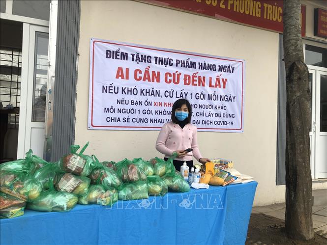 noi dai nhung vong tay am ap day lui covid 19