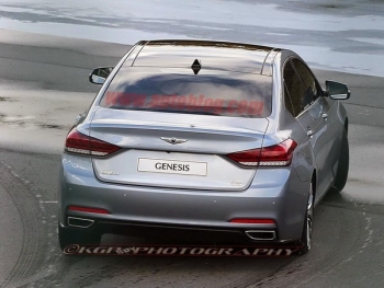 Hyundai Genesis 2015 mới có giá dưới 40.000 USD