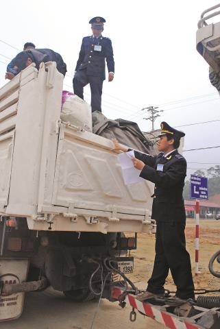 tet nay o lai bien cuong