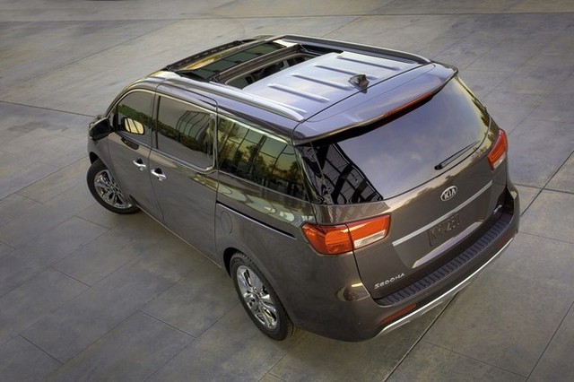 kia sedona 2015 ban dat rieng cho viet nam da xuat hien