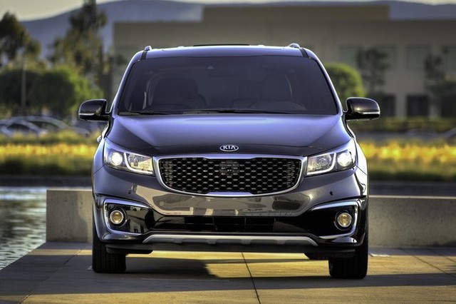 kia sedona 2015 ban dat rieng cho viet nam da xuat hien