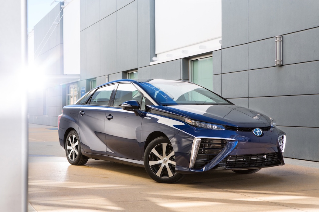 toyota mirai xe quotxanhquot cua tuong lai gan