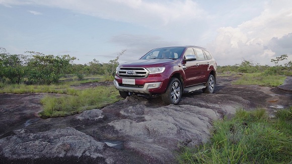 nhung diem thu vi khi da ngoai cung ford everest