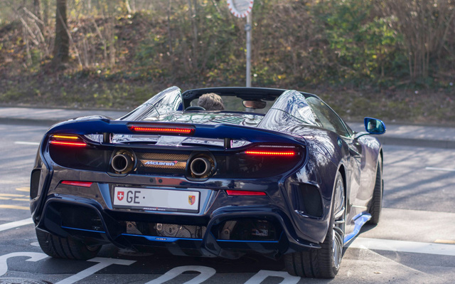 ve dep cua sieu xe hang hiem mclaren 675lt spider carbon series