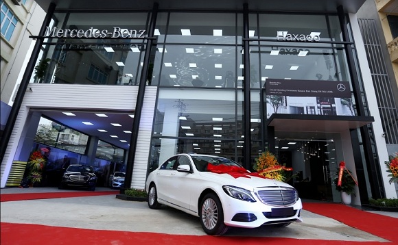 mercedes benz viet nam co them dai ly moi