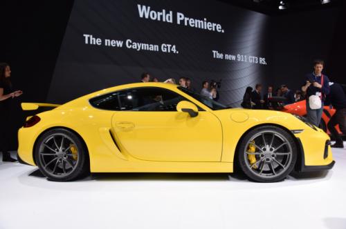 porsche trinh lang mau xe cayman gt4 tai geneva