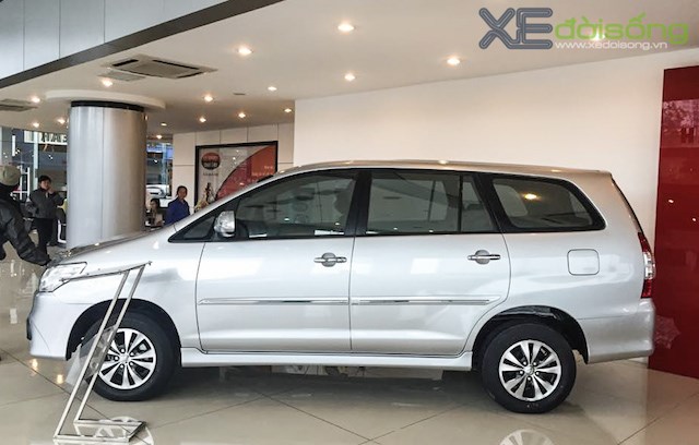 dien kien toyota innova ban nang cap 2015 tai ha noi