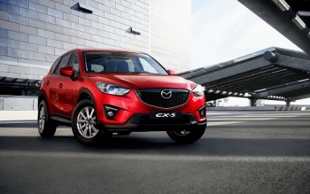 Kia và Mazda ưu đãi lớn cho khách hàng