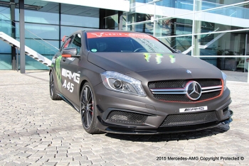 Chiêm ngưỡng A45 AMG “hàng độc” của Lewis Hamilton