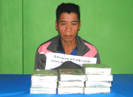 bien phong nghe an bat doi tuong van chuyen 10 banh heroin