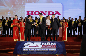 honda viet nam nhan giai thuong rong vang