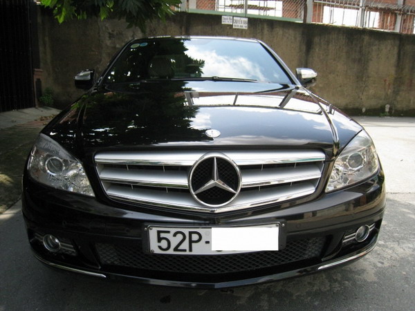 gan 1200 xe mercedes tai viet nam loi tui khi