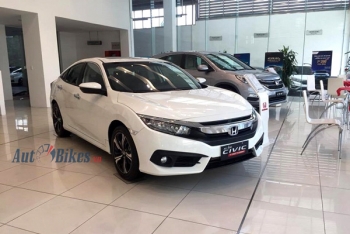 Tháng 4, ô tô Honda đua giảm giá tới 100 triệu đồng