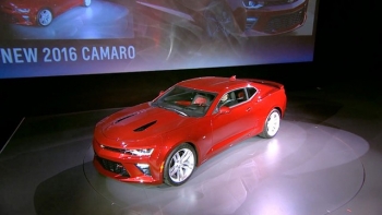 Xe “cơ bắp” Chevrolet Camaro 2016 chính thức trình làng