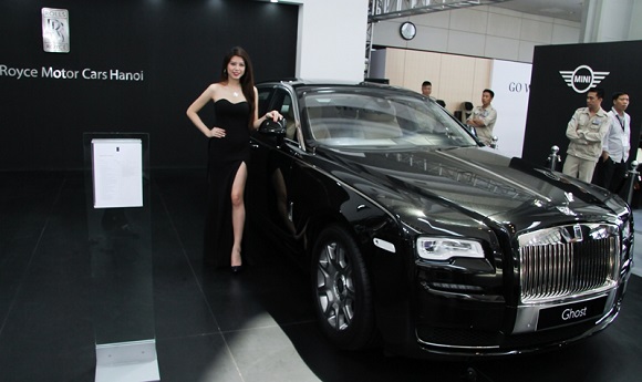 ngam rolls royce ghost series ii ewb tai viet nam