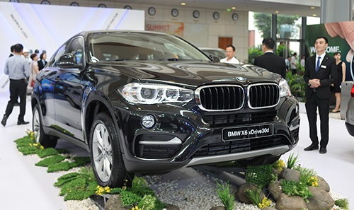 ngam dan xe sang tai bmw world 2016