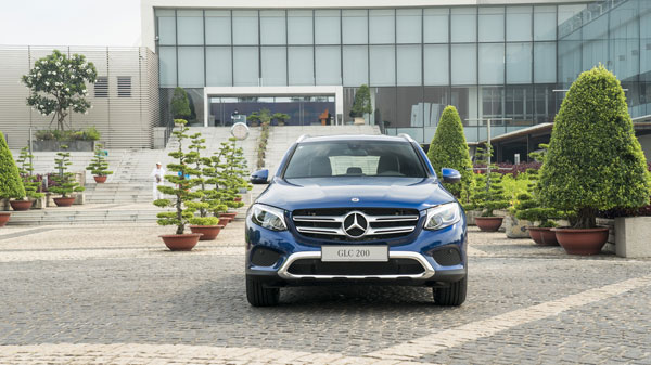 mercedes glc 200 chinh thuc xuat hien voi gia 1684 ty dong