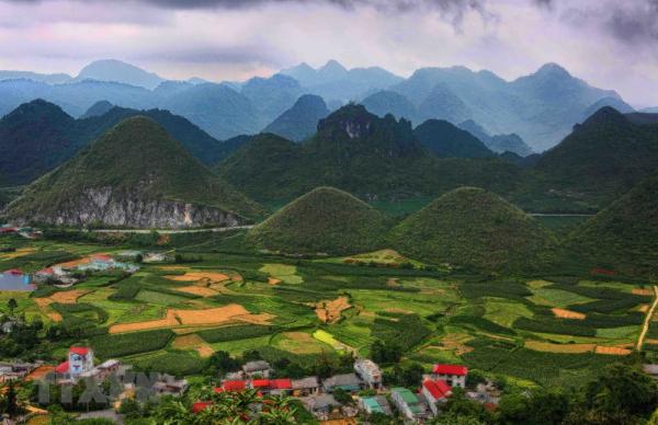 toan canh ve dep hung vi cua ha giang nhung ngay vao ha