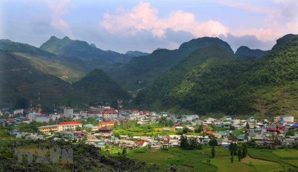 toan canh ve dep hung vi cua ha giang nhung ngay vao ha