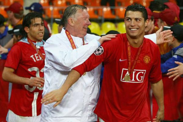 ronaldo lo co hoi tai ngo man utd o sieu cup chau au