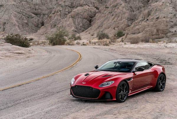 ra mat sieu xe aston martin dbs superleggera ke nhiem vanquish s