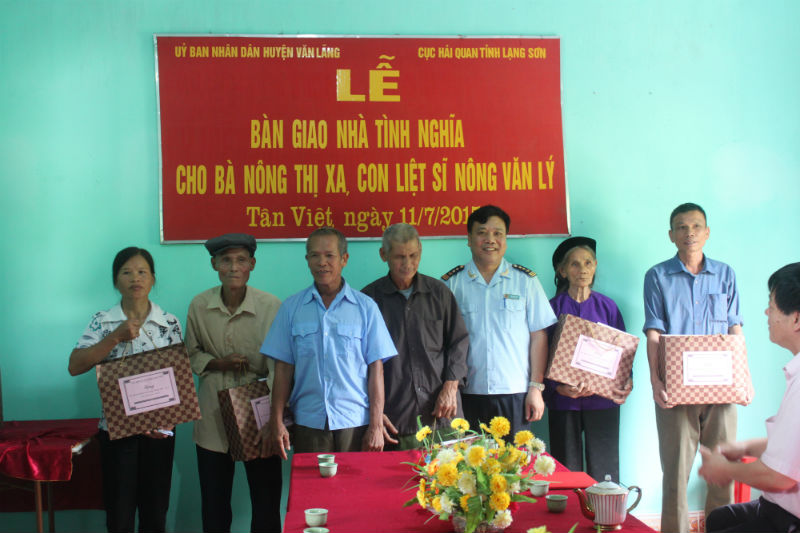 hai quan lang son tang nha tinh nghia cho gia dinh chinh sach